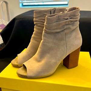 Kenneth Cole Frida Cool booties size 8.5
